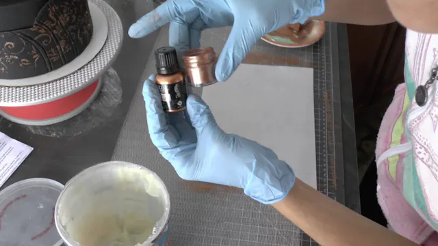 How to Color Wafer Paper Metallic!