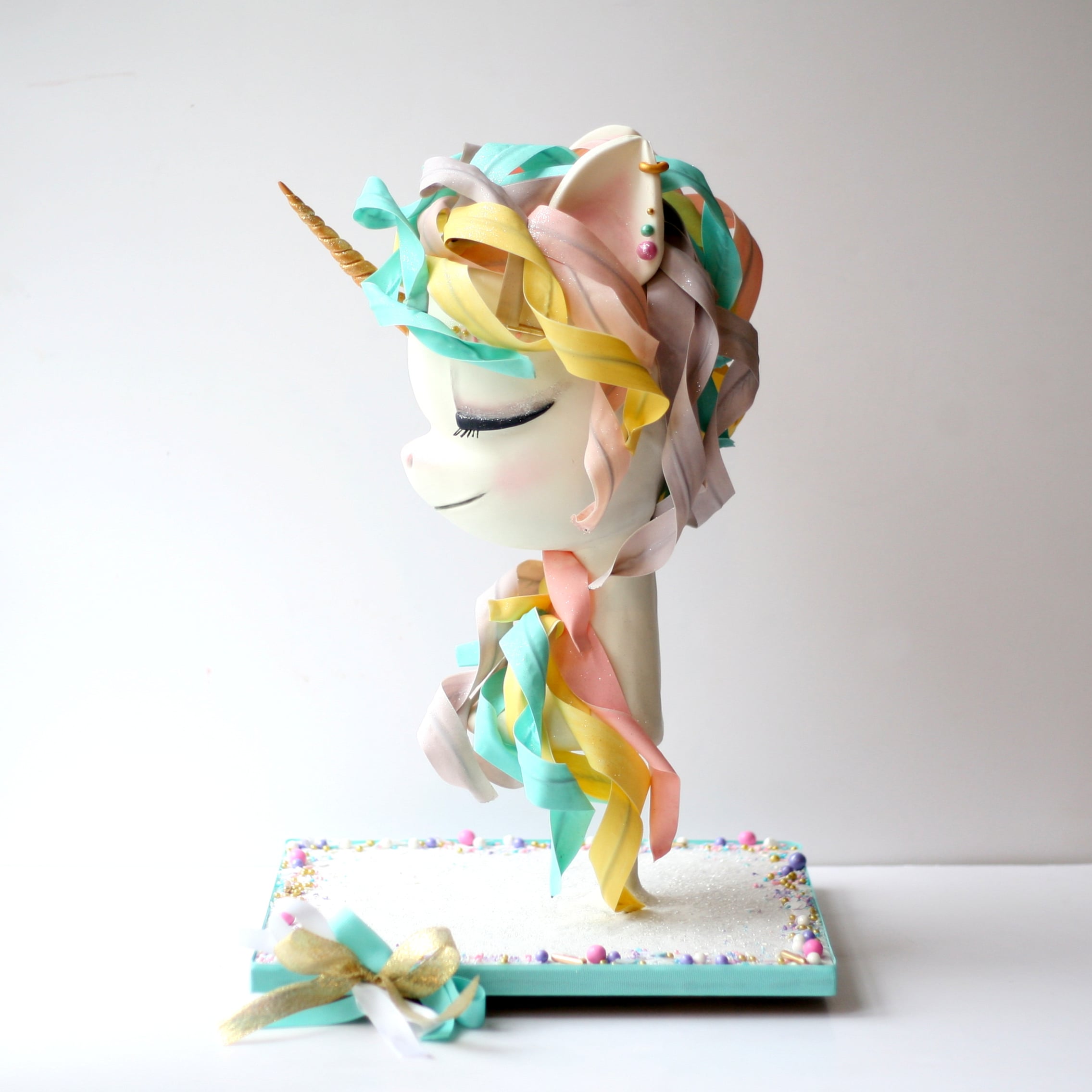 Unicorn Bust Cake; Part 1