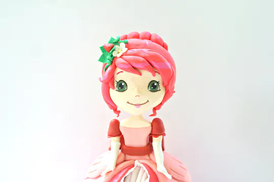 strawberry doll cake
