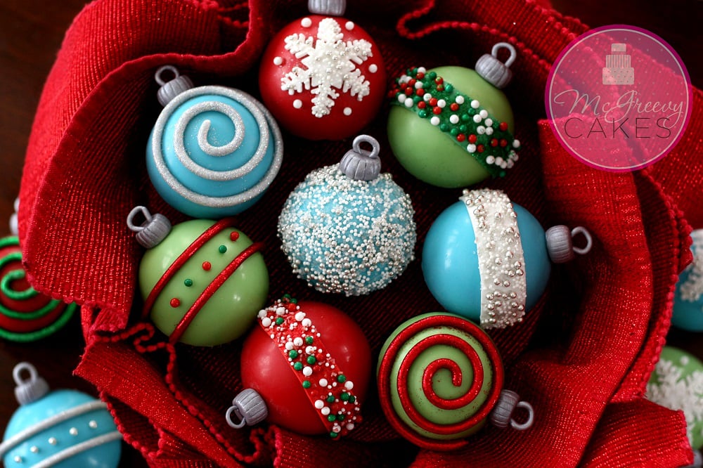 Holiday Ornament Cupcakes Class