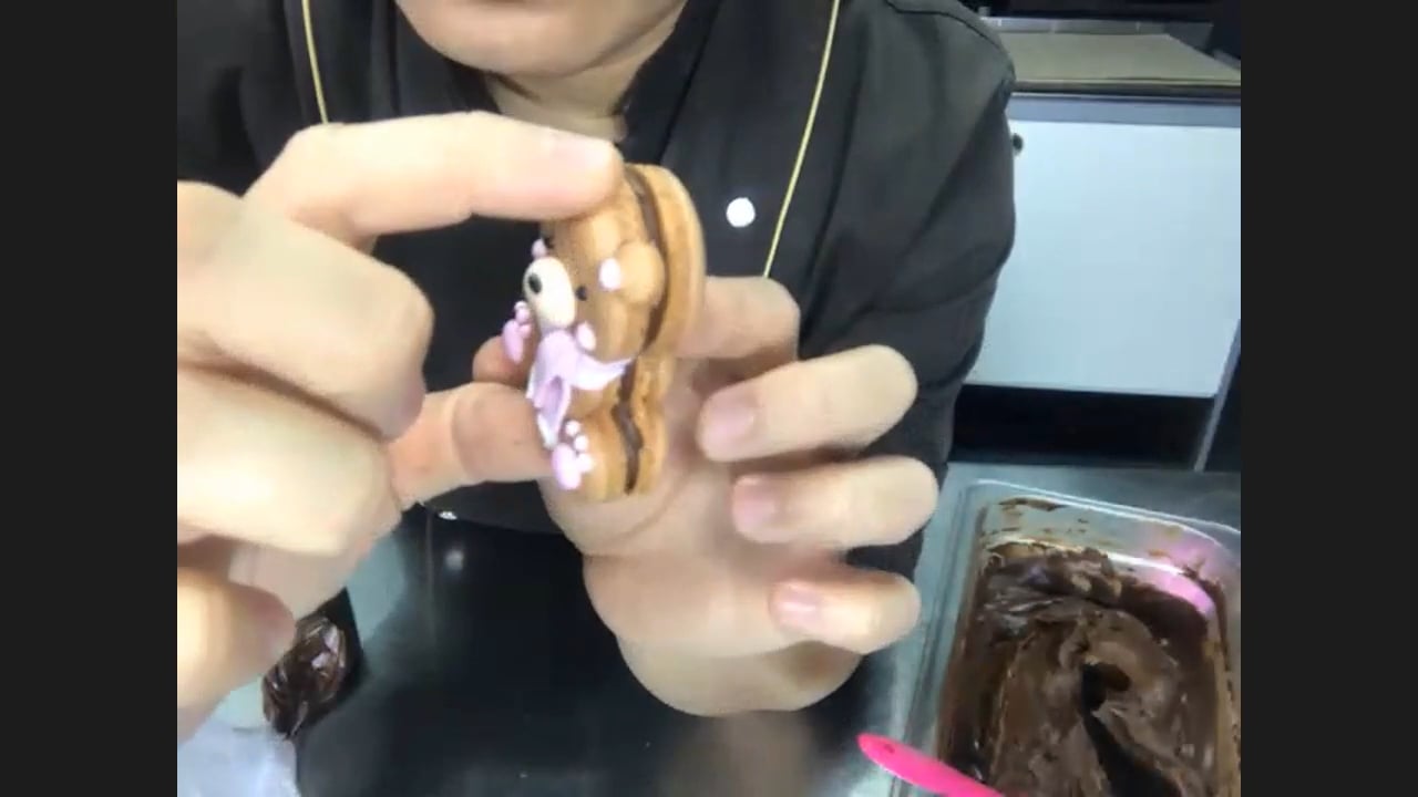 Live! Teddy Bear Macarons (and ALL about Making Macarons) with Nick Ang!