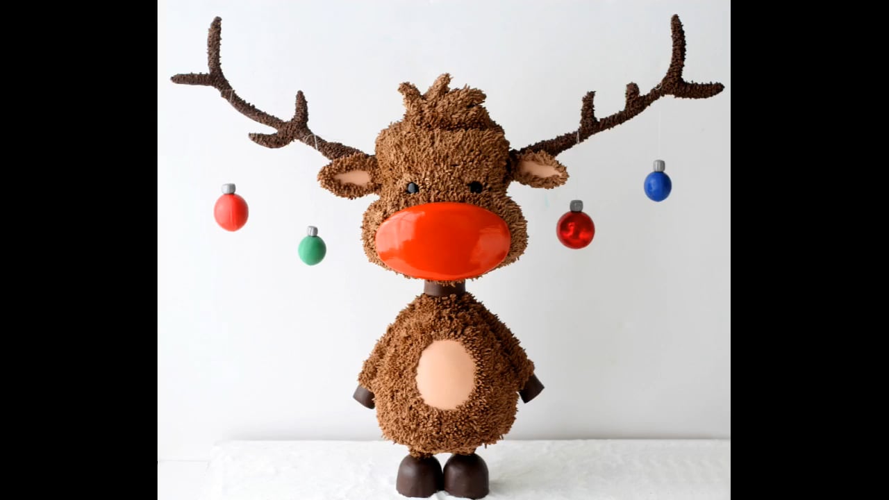 Rudolph Structured Cake, Part 1