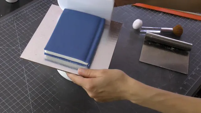 Book Topper Video