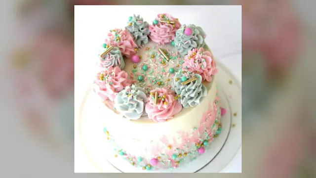 SUPER Easy Meringue Buttercream (Vani...