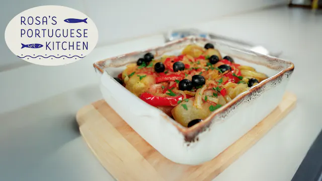 Bacalhau com Molho de Cebolada e Pimento