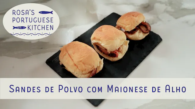 Sandes de Polvo com Maionese de Alho
