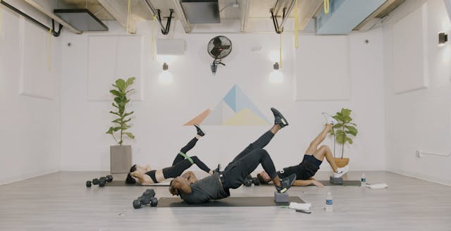 HIIT - Next Level Ass + Abs with Reggie