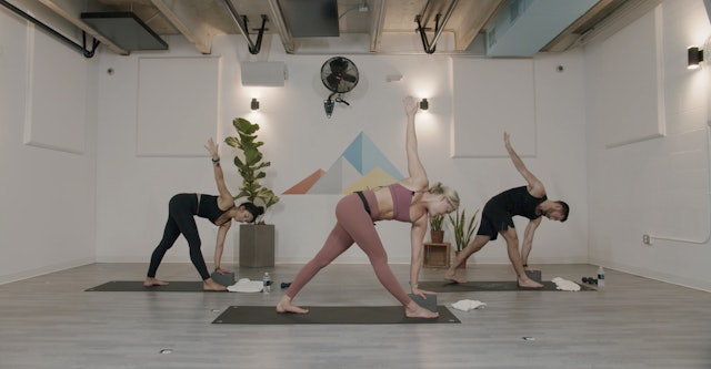 HIIT - Yoga Blend with Erinn and Leigh 