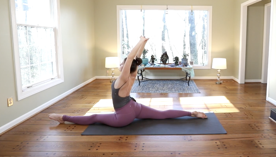 Āñjaneyāsana Vinyasa and Halasana Rolling