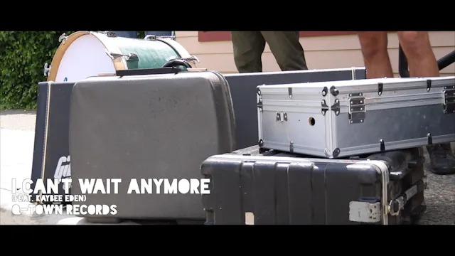 I CAN'T WAIT ANYMORE - Q-Town Music V...