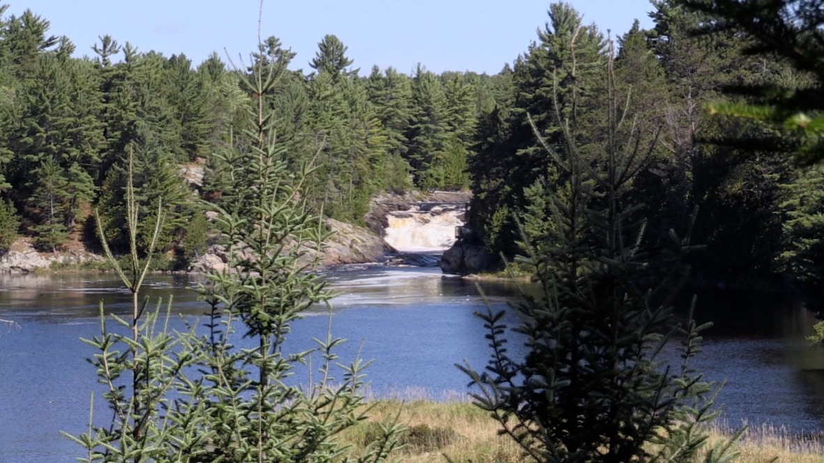 Chutes Waterfalls with Music