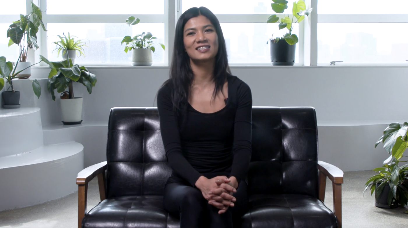 坐姿伸展 (中文)