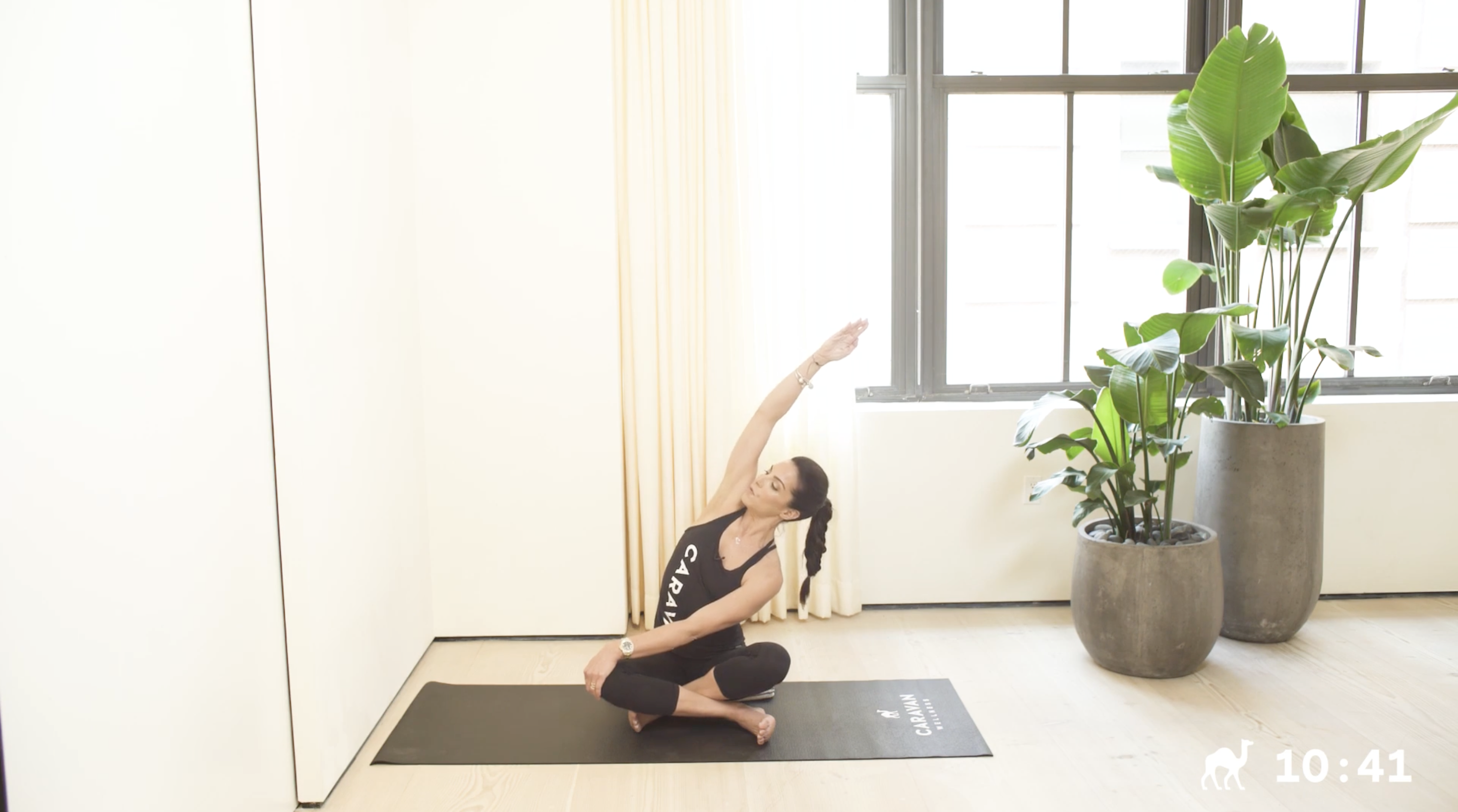 10 Min Yoga Closed Twists