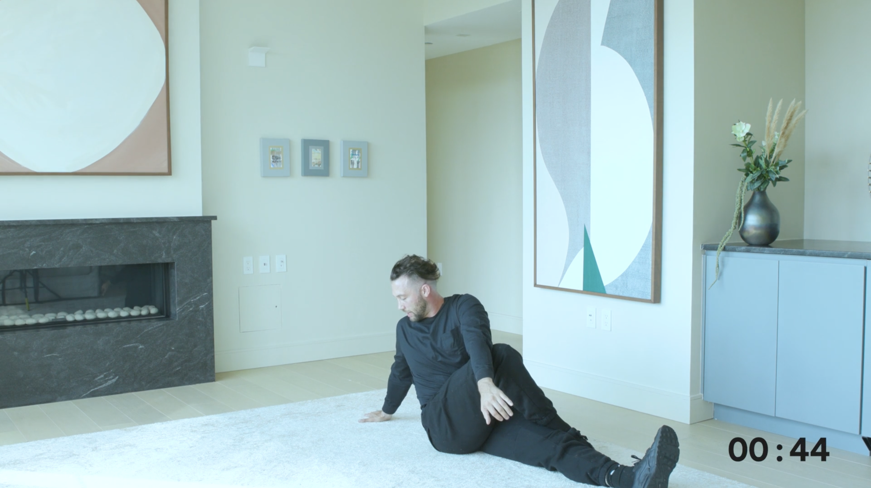 Stretching della parte inferiore del corpo (a terra) (Italiano)