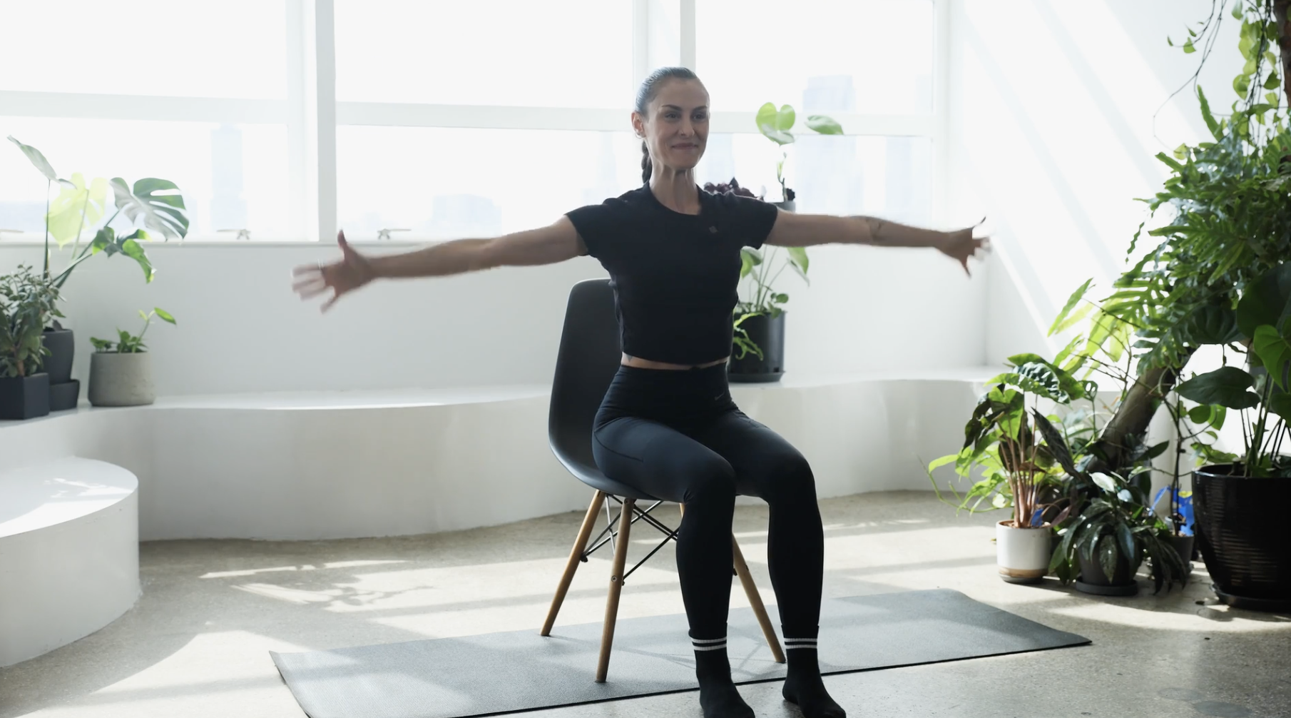 Barre sentado para desenvolver força (Português)