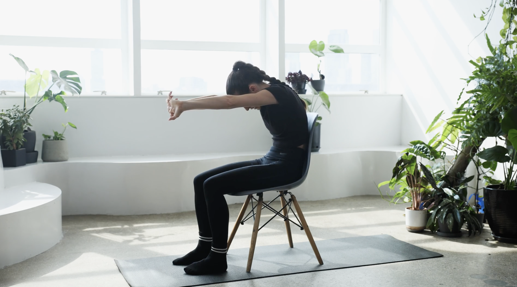 Ioga-como se sentar corretamente (Português)