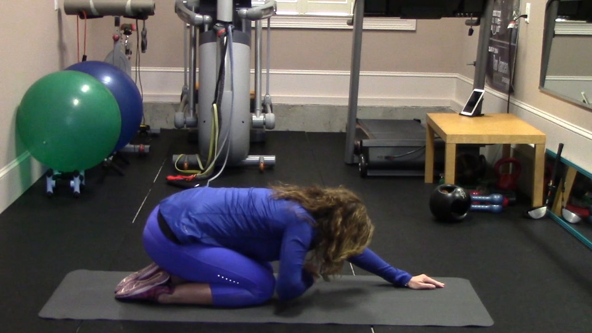 1-minute Prone Shoulder Stretch on Floor