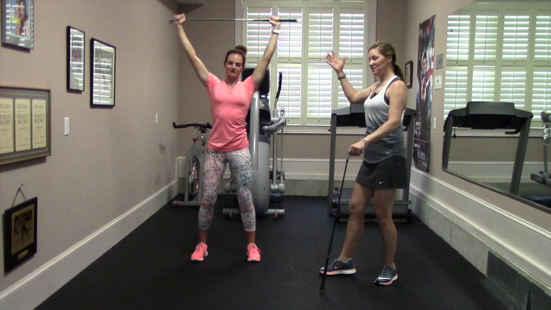 1.28 minute-Side Stretch with Club