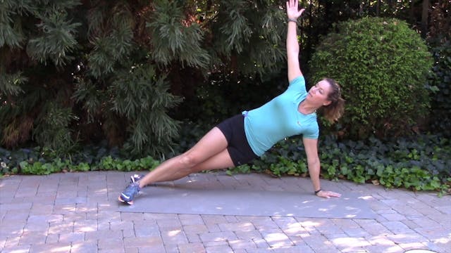 1-minute-Plank with T Rotation