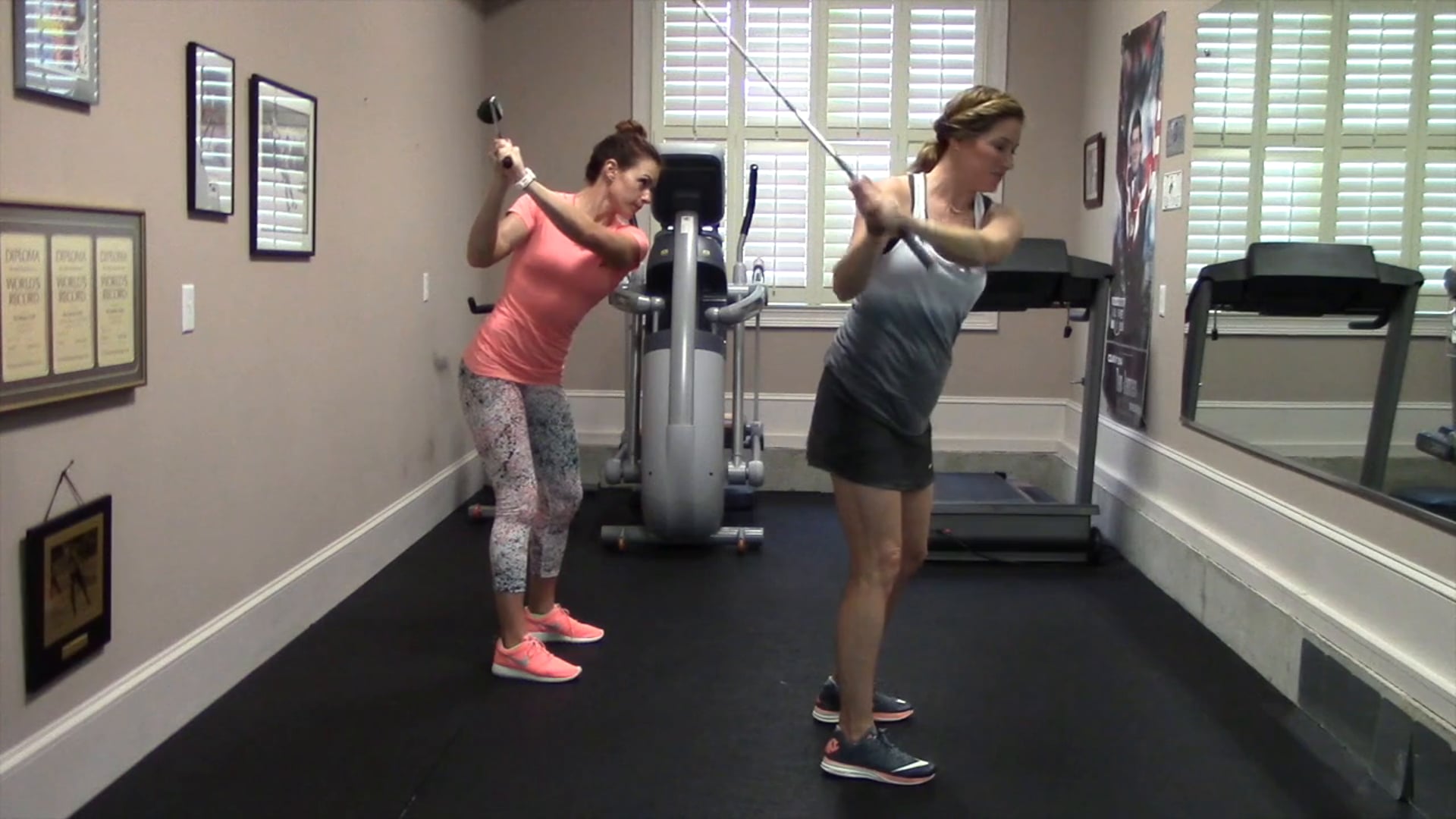 1-minute  Backswing Squat Drill