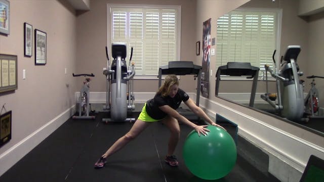 1:48-minute Side Lunge with Ball Roll