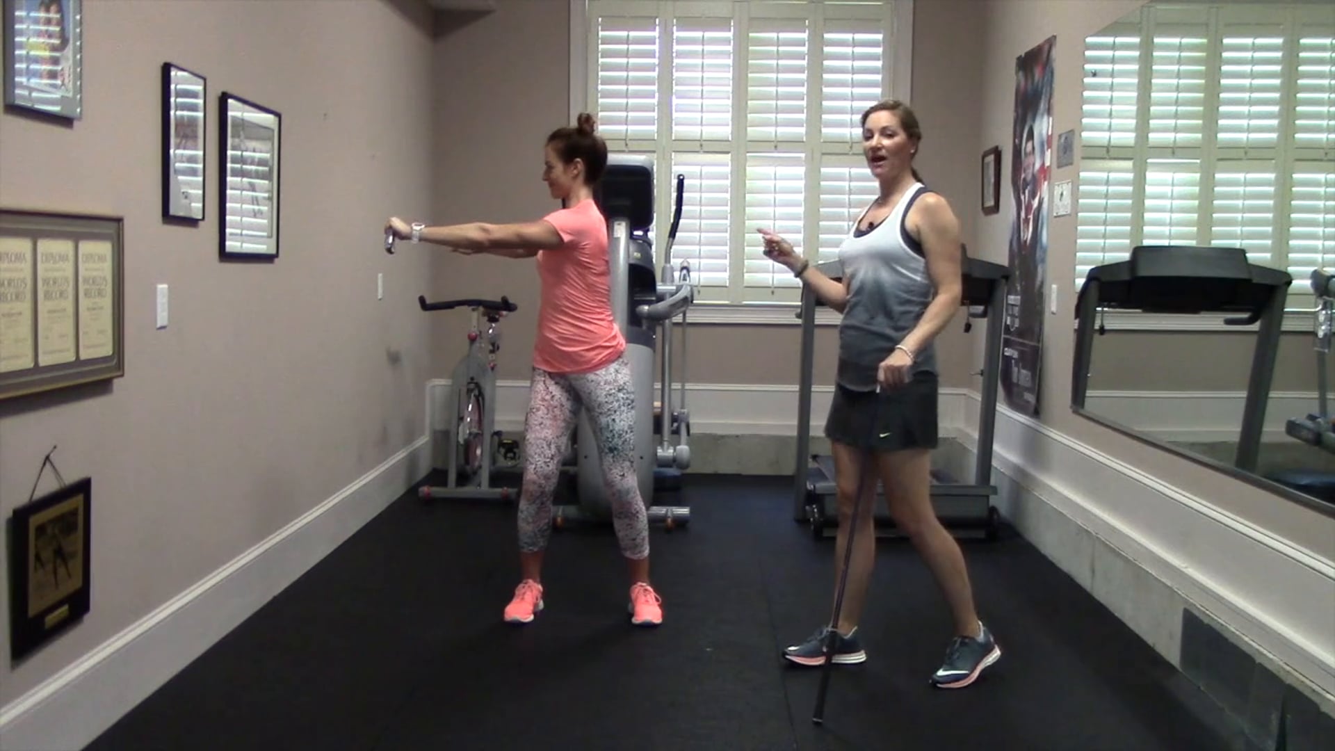 1.3 minute-Torso Rotation with Club