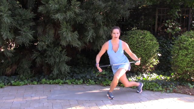 1-min Cross Back Lunge
