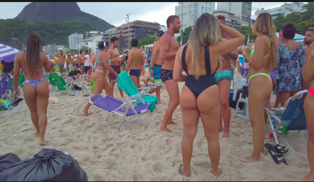 Rio de Janeiro Carnival 🇧🇷 Leblon Beach