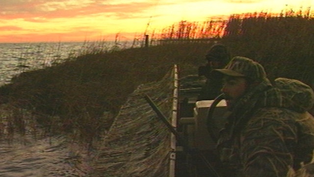 Outerbanks Waterfowl Hunt - Classics S7E10