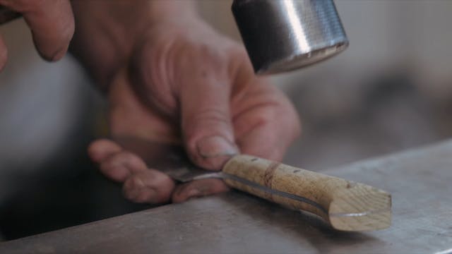 Volume 3 - Episode 12 - Crafting the Handle - Part 4