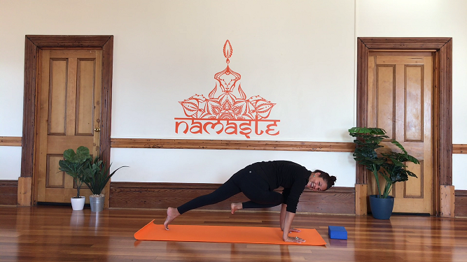 30 minute Yoga for Core- Level 2