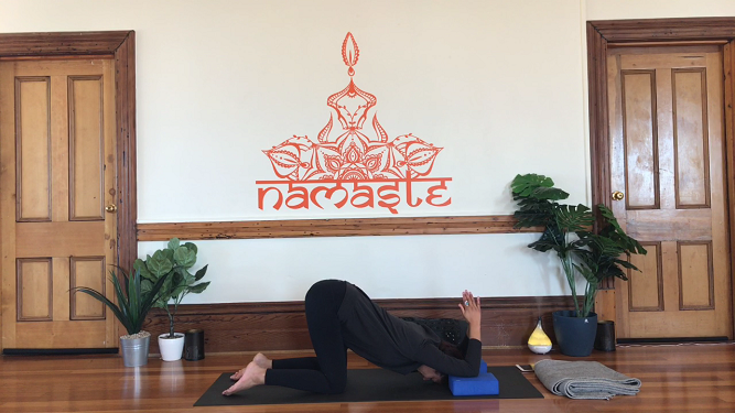 25 minute Yin Yoga for Upper Body