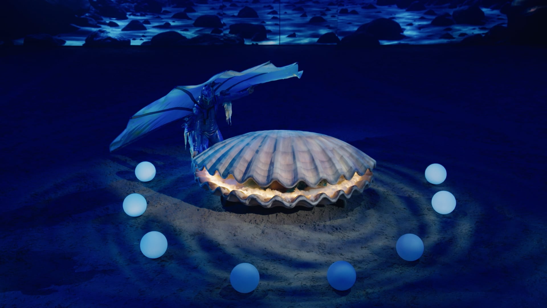 Inma Salazar als Meerin