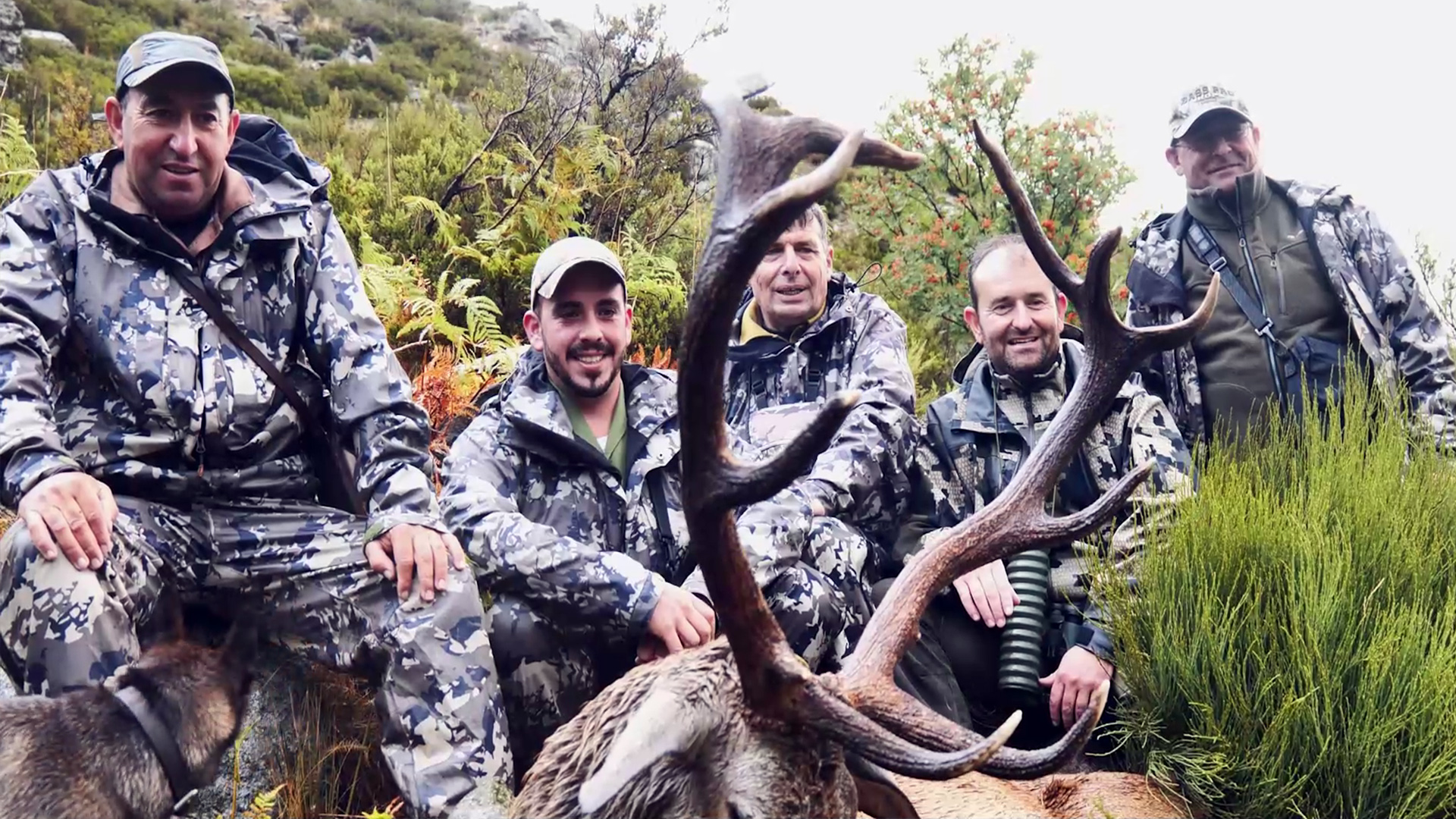 En tiempo de berrea, recechando bajo la tormenta con Carlos Blanco