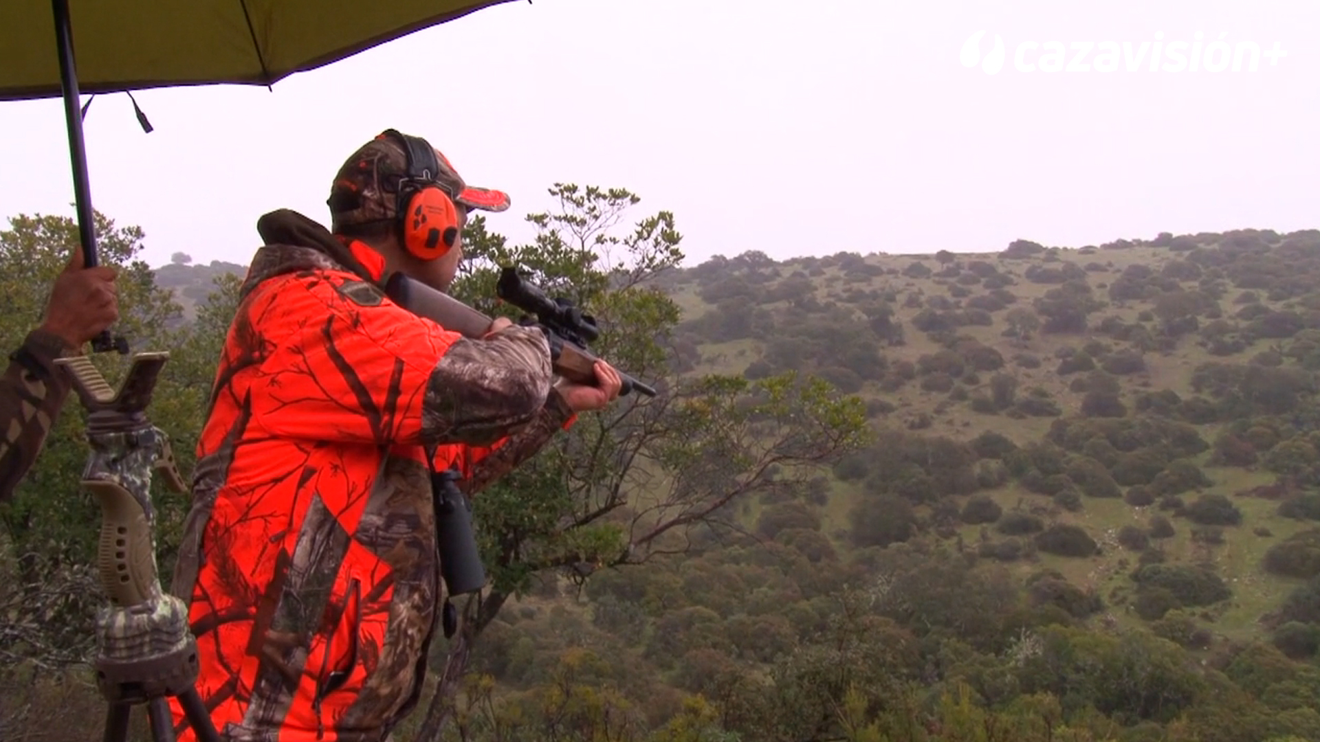 Montería con lluvia en La Posadilla