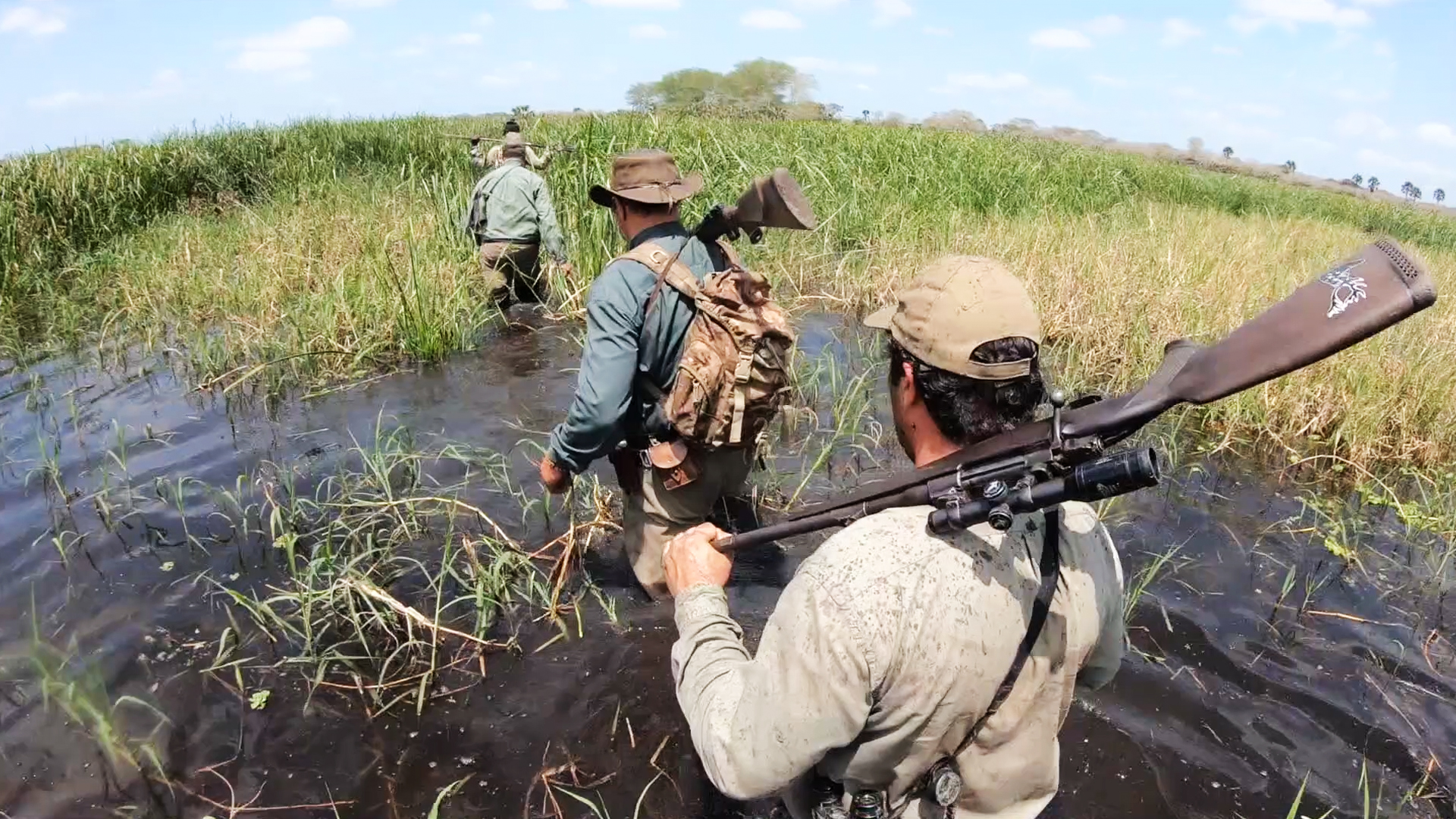 Caza solidaria a los búfalos en Mozambique