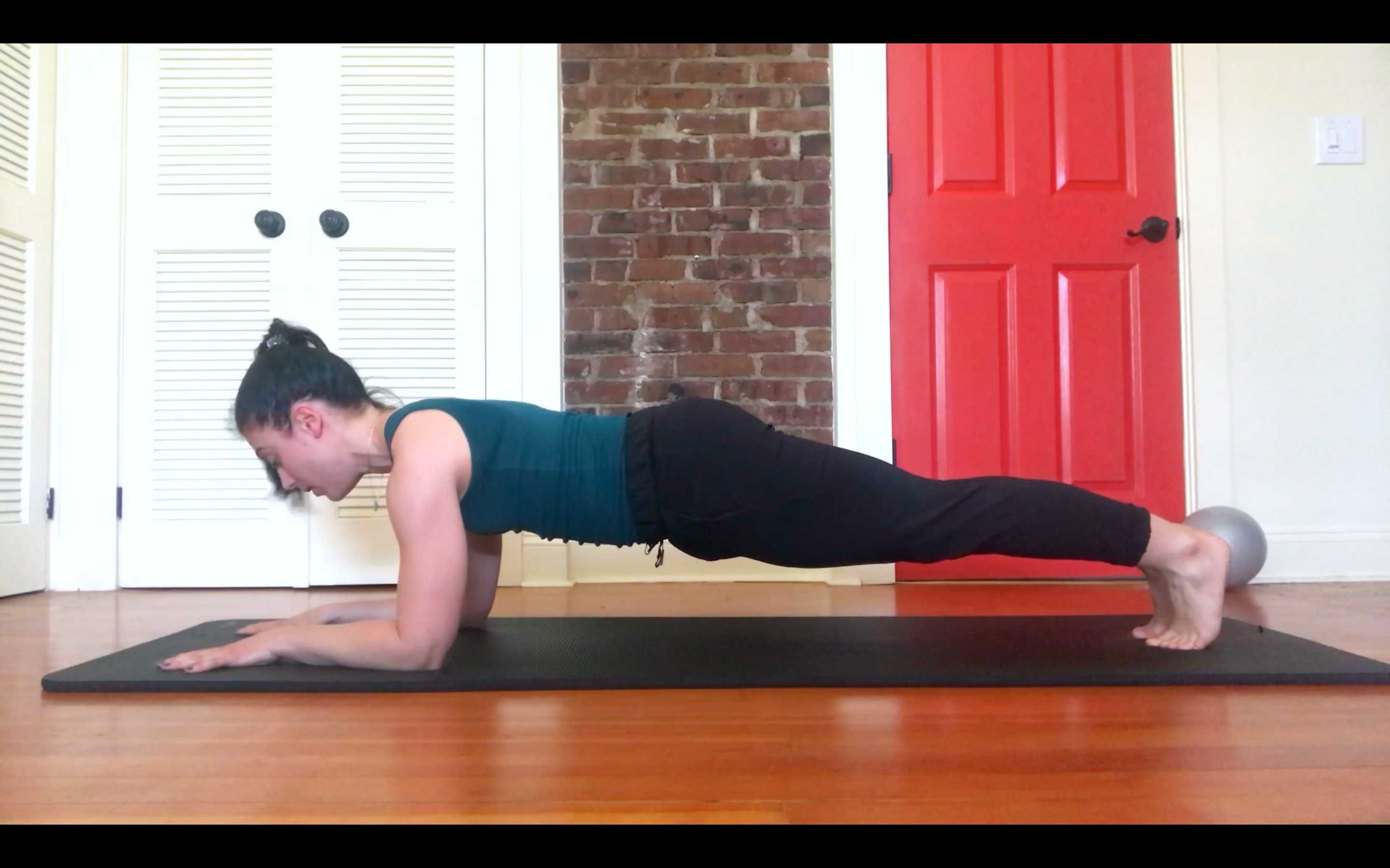 Plank with Alexandra [All Levels]