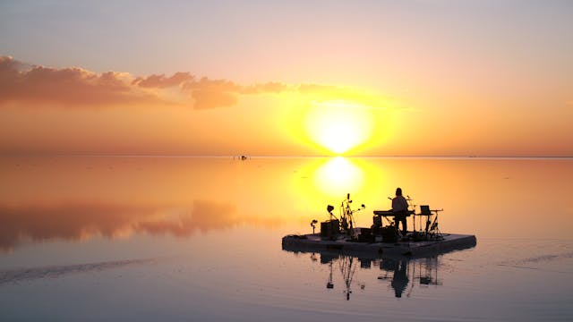 FKJ live at Salar de Uyuni, Bolivia