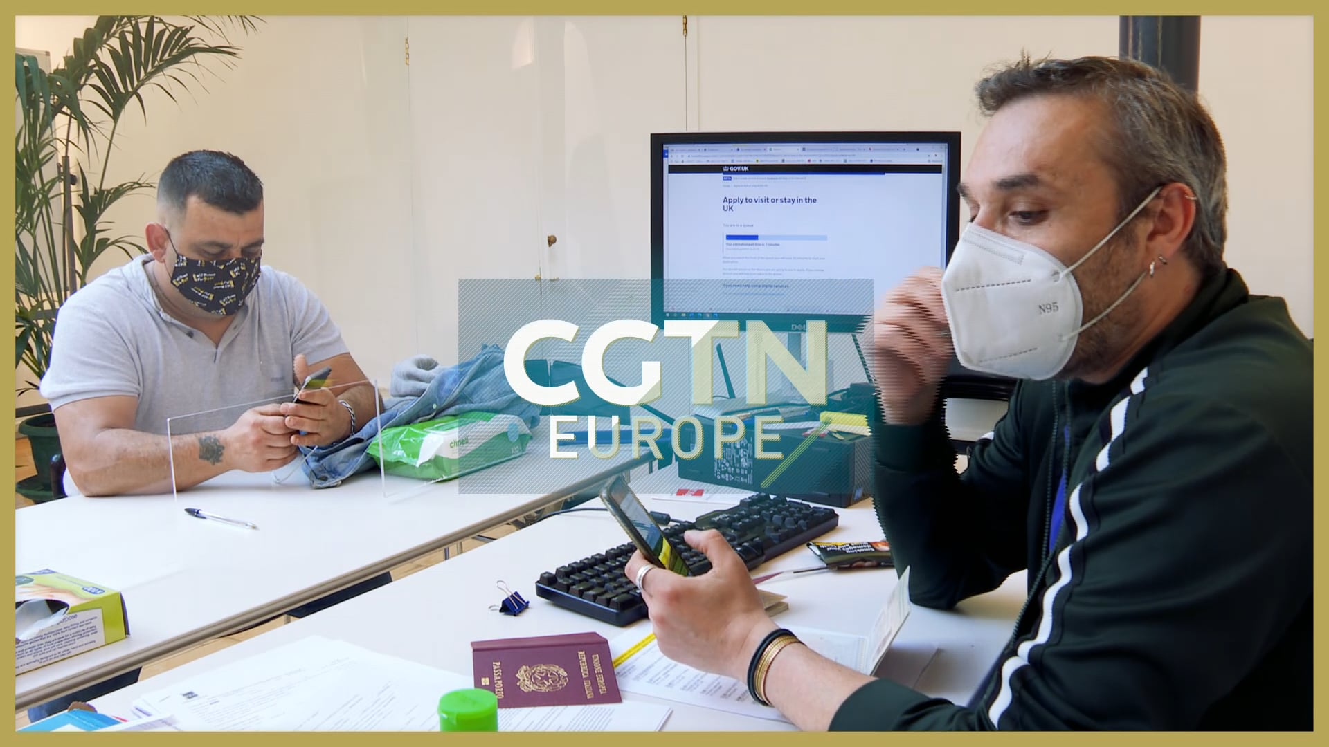 Deadline arrives for EU citizens hoping for UK 'settled status'