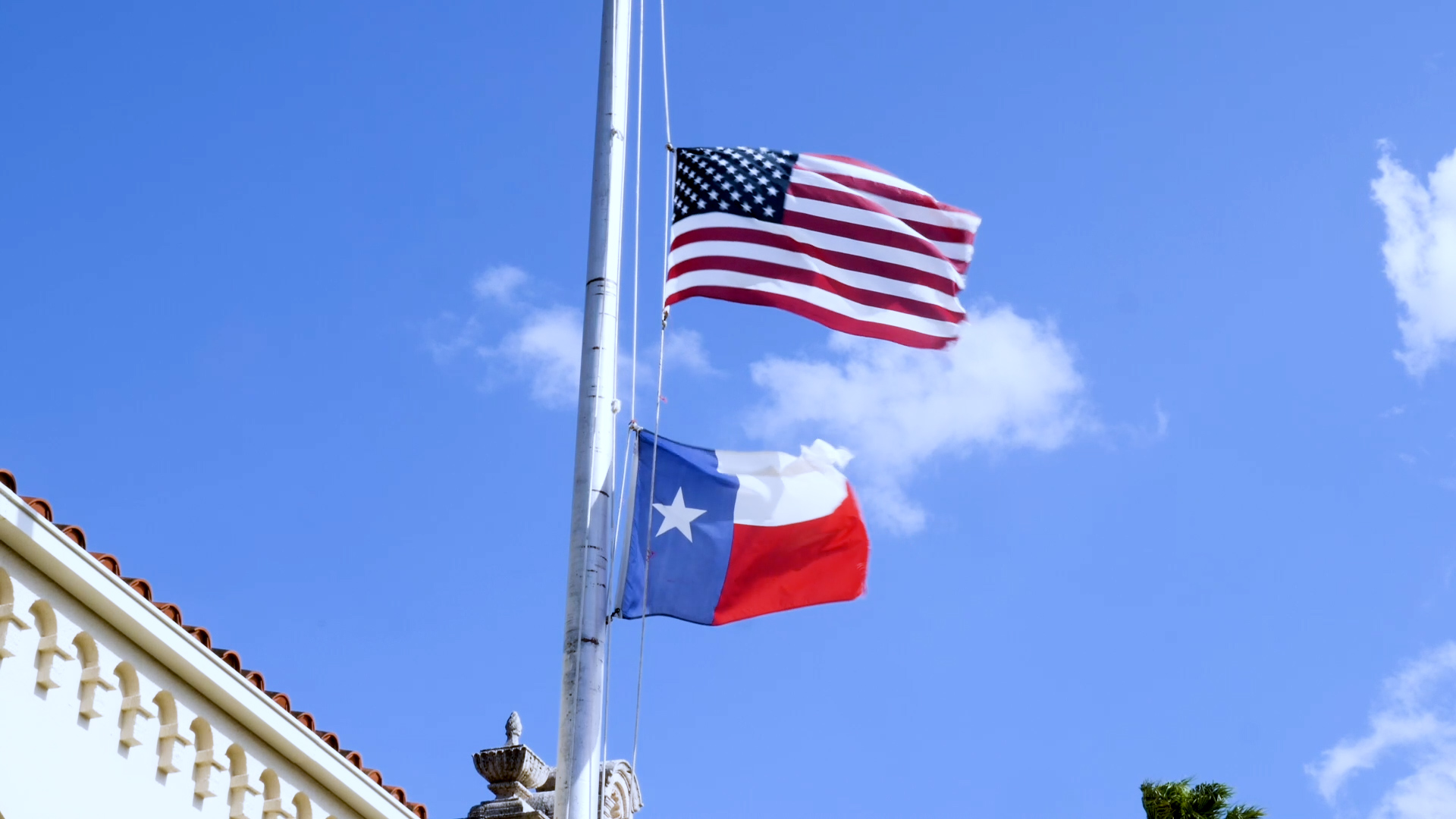 More guns, fewer guns, Texas' dilemma. 