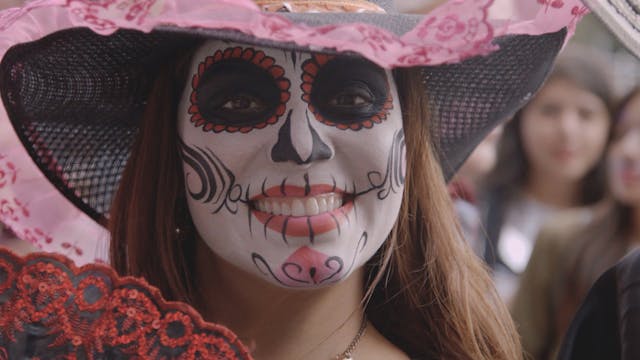 Parade pays tribute to Mexico’s ances...