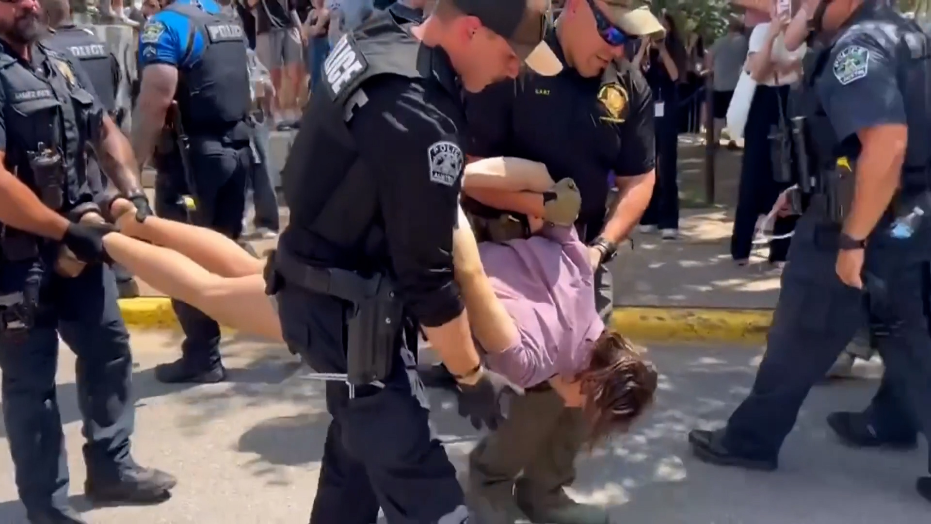 Police fire stun grenades at UCLA student protestors