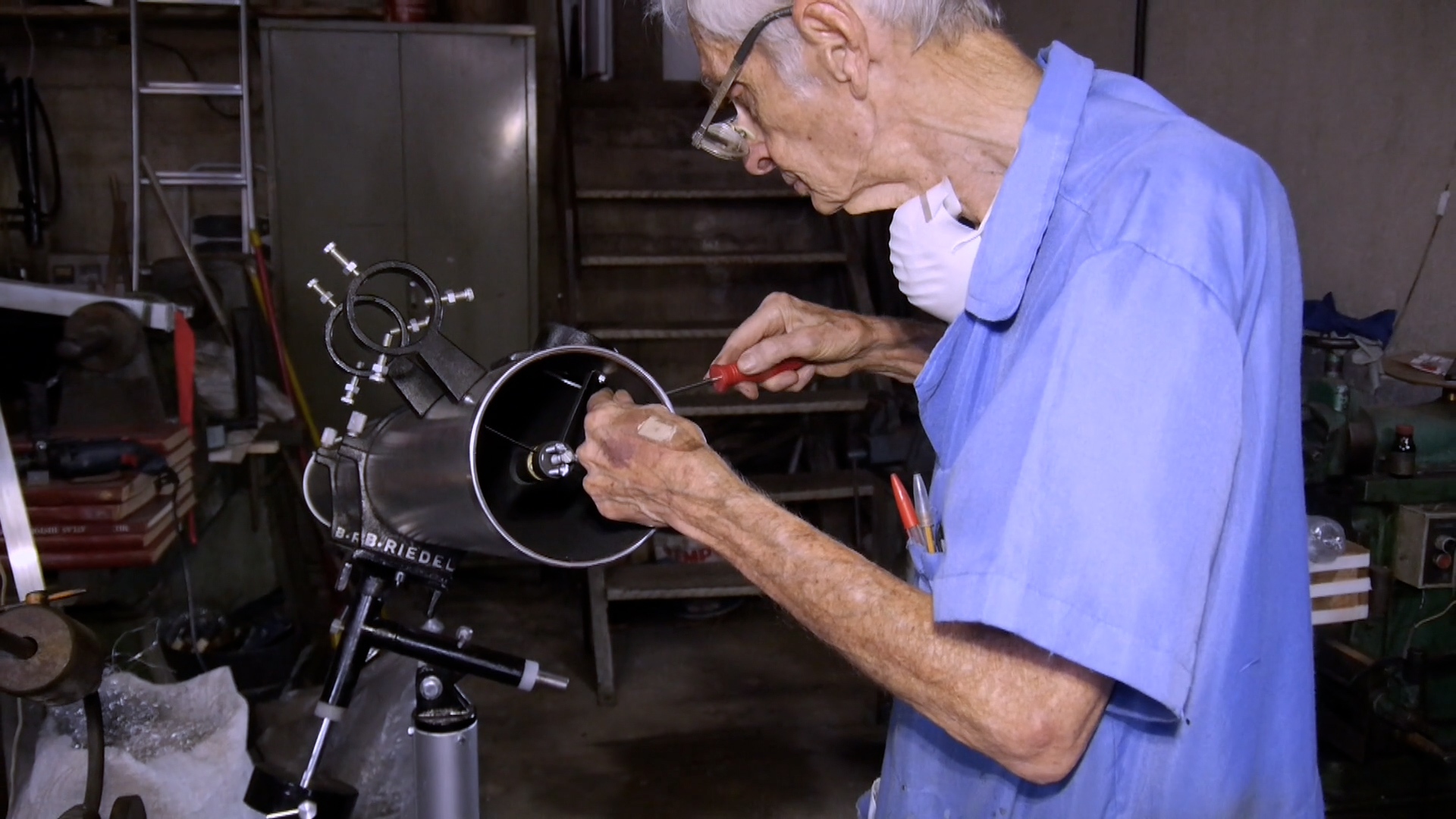 The man who has built nearly 2500 telescopes