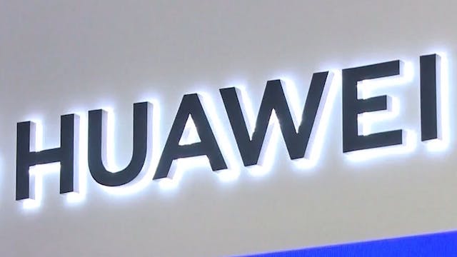 Huawei banned from US government cont...