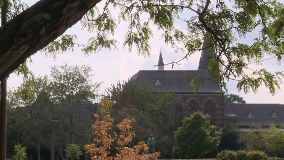 "DeafSpace" - Architecture that works for the deaf community