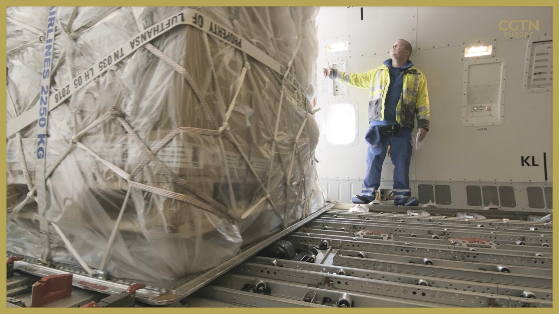 Clean cargo: The carbon-neutral German plane making weekly trips to China