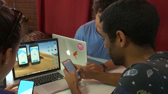 Cuban entrepreneurs launch ride-share app