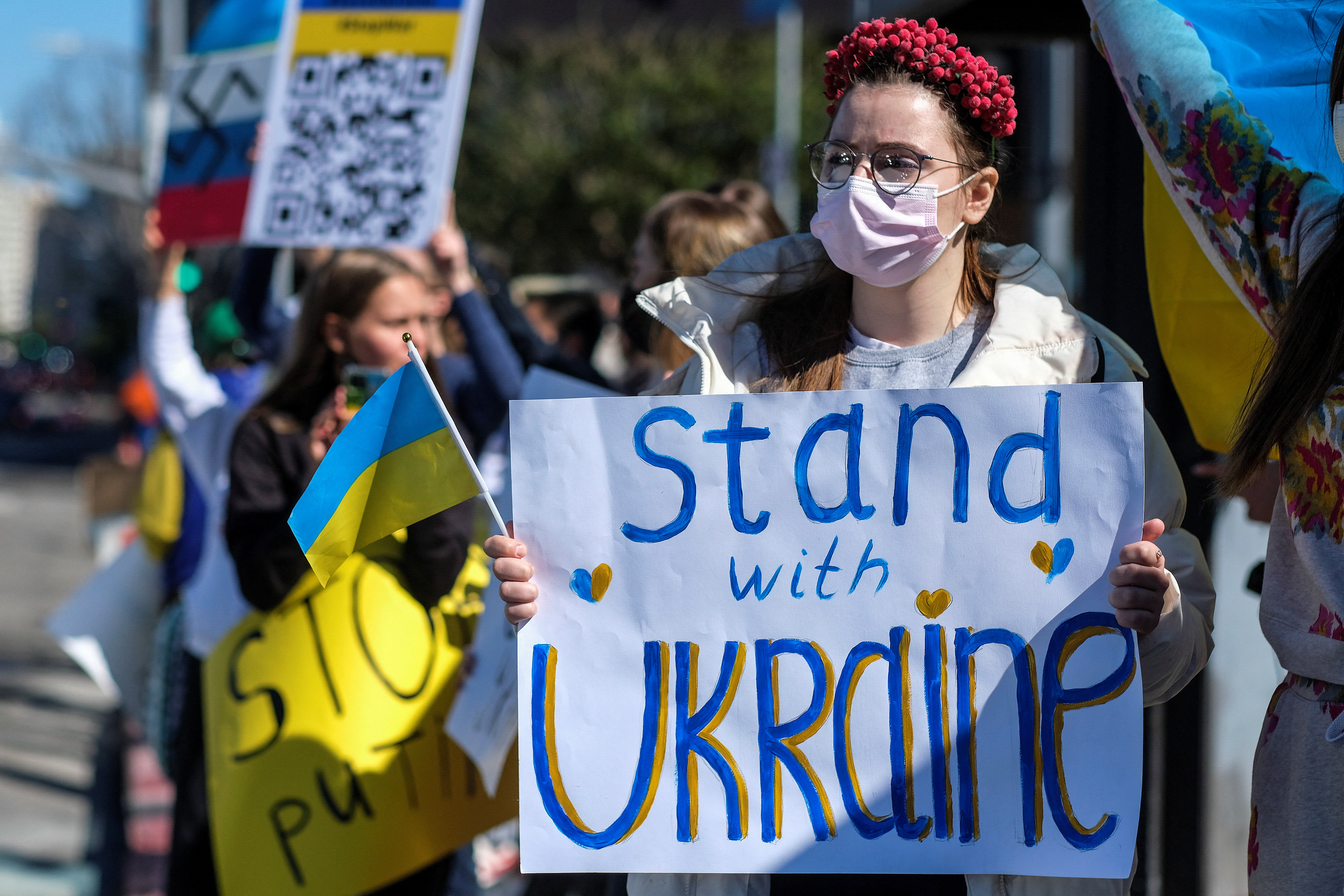 Ukrainian Americans protest for Ukraine
