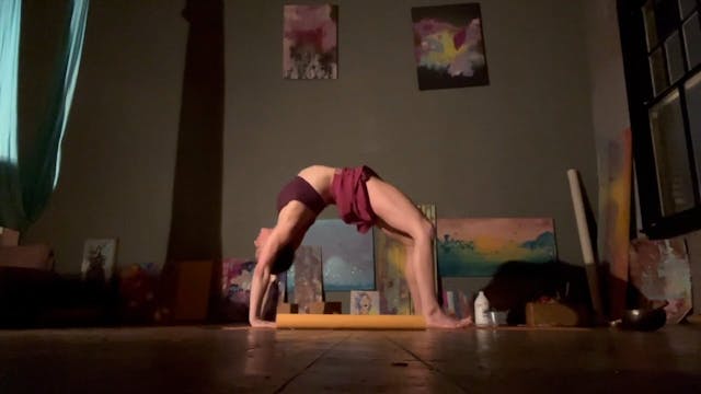 Slow Vinyasa Yoga Class: For When You're Feeling Lonely (50min)