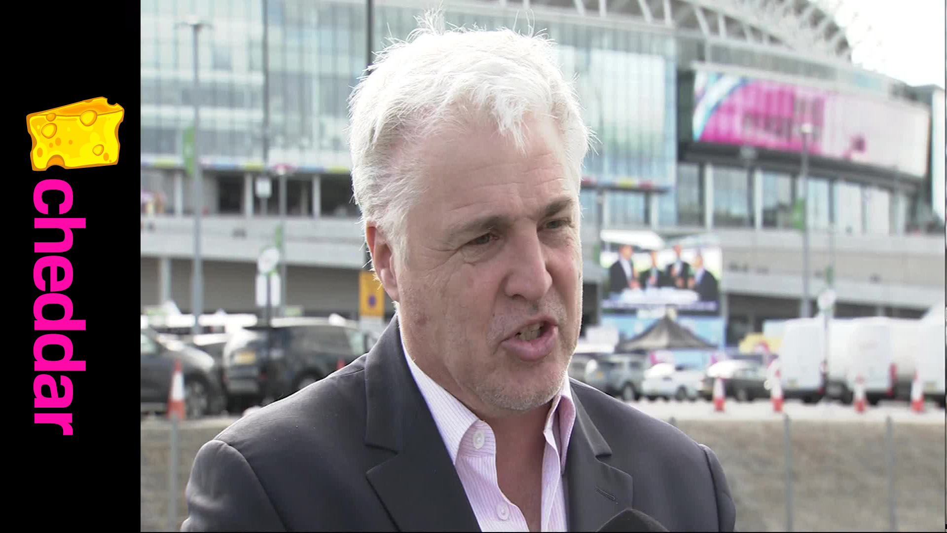 Ford's Tom Barnes Shows Off the 2018 Ford Mustang